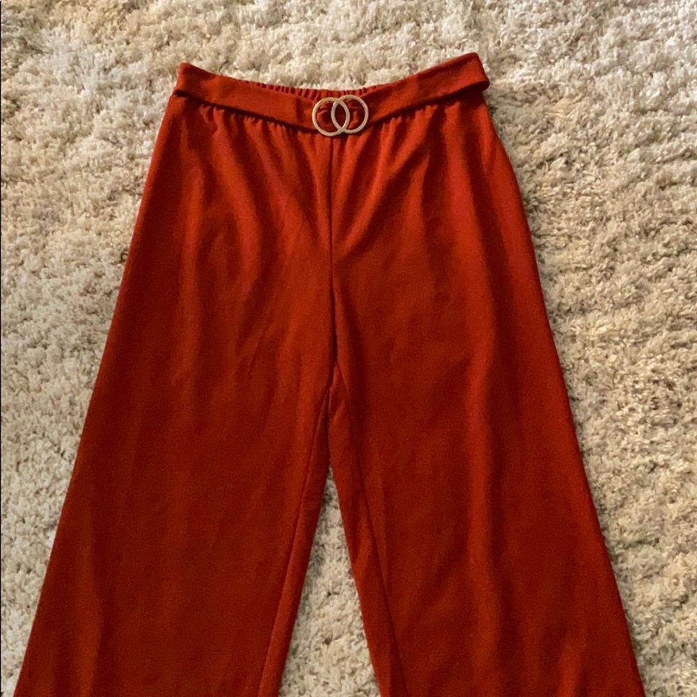 Wide leg stretch dress plants